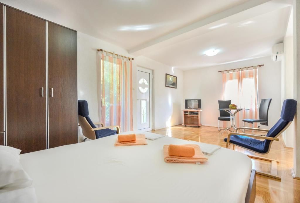 Апартаменты Apartments Ivardić Котор