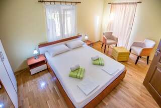 Апартаменты Apartments Ivardić Котор Апартаменты с 2 спальнями, балконом и видом на море-4