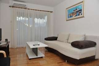 Апартаменты Apartments Ivardić Котор Апартаменты с 1 спальней и балконом с видом на море-3