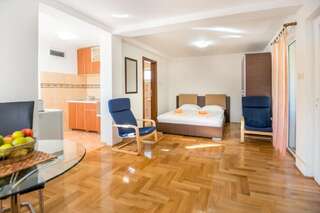 Апартаменты Apartments Ivardić Котор Номер-студио (терраса с видом на море)-10