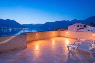 Апартаменты Apartments Ivardić Котор Номер-студио (терраса с видом на море)-21